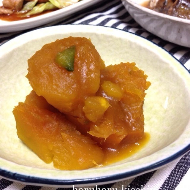 【簡単】レンチンで‼︎調味料も2つだけ‼︎かぼちゃの煮物♡しみしみだよ♪