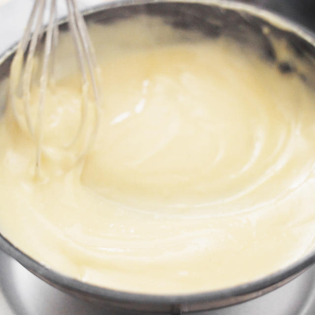 洗い物最小、フライパン・鍋1つで出来るカスタードクリームのレシピ・作り方