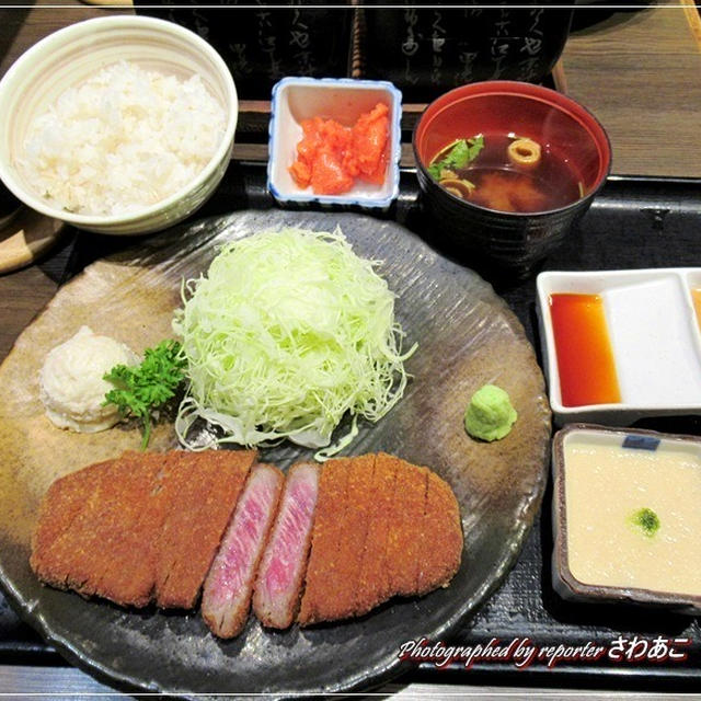 レアな断面の牛カツが大人気「牛かつもと村」渋谷宮益坂店