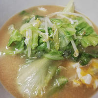 たっぷりレタスのランチラーメン♪　〈ぐんまクッキングアンバサダー〉