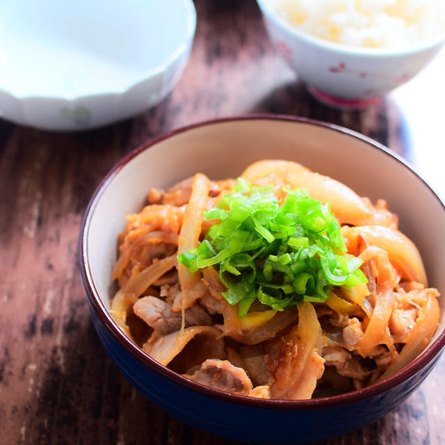 玉ねぎたっぷり！豚バラ味噌しょうが焼きのレシピ