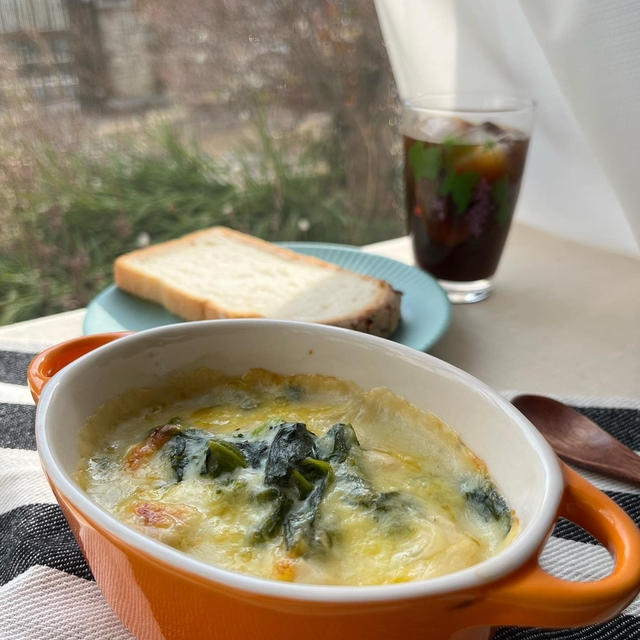 下茹で無し　菜の花と鶏胸肉のグラタン