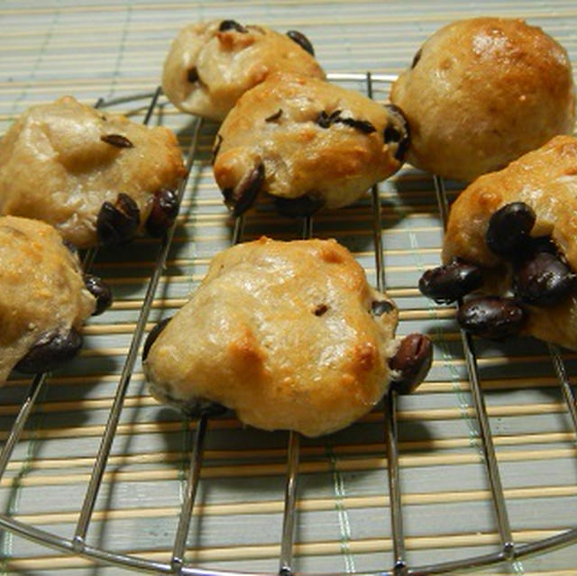 黒豆モチモチパン