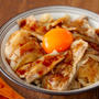炊飯器のスイッチ押すだけ！　「炊いたら豚丼」の簡単・時短レシピ
