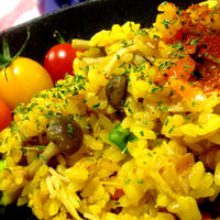 炊飯器で！三つのスパイスdeカレー風味なきのこの炊き込みピラフ♪【スパイス大使】