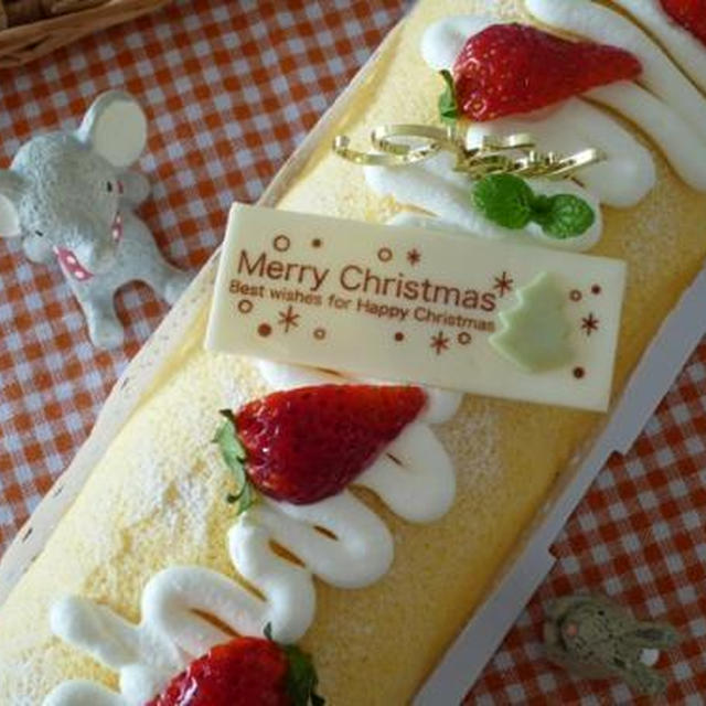 クリスマスロールケーキ作りました！