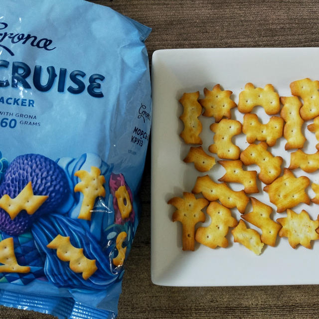 業務スーパーのビスケット開封とダイエット用におから蒸しパンをたっぷりボウルで♪