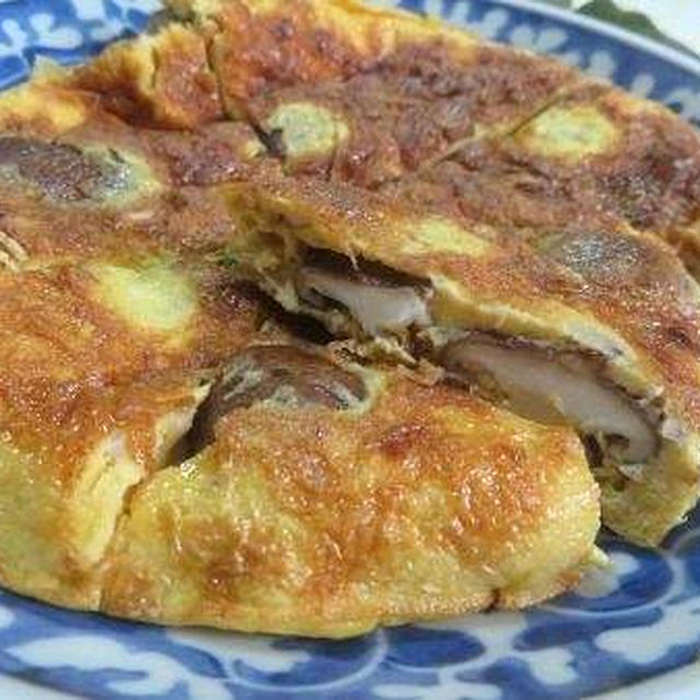 ゴロンと入った椎茸がイイ♪　椎茸の味噌マヨオムレツ