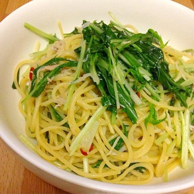 水菜とジャコツナペペロンチーノ