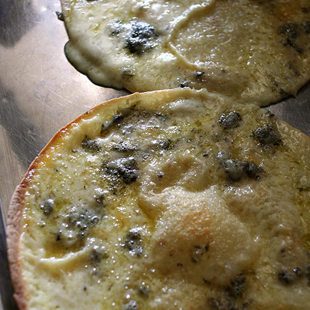 Pizza Tre Formaggio