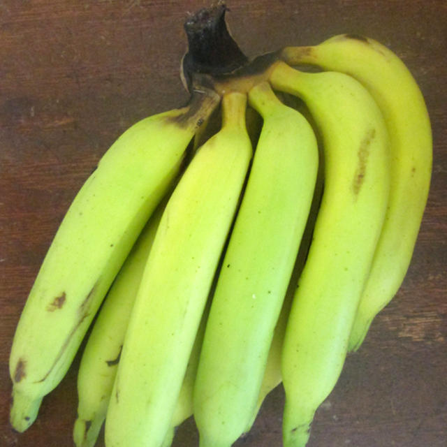 【財団法人 ★ 台湾バナナ研究所】　仏の手のバナナ！？　