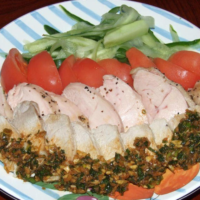 蒸し鶏と煮豚のコラボレーションですって！？