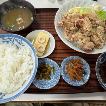 【観音寺市木之郷町】お食事処グルーメさんでから揚げ定食を食べてきました‼