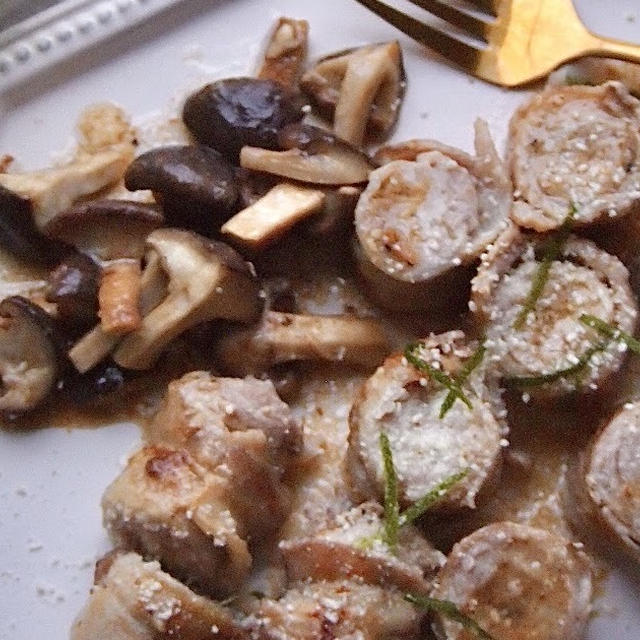 豚ばら肉でハーブ香るポルケッタ風チーズ巻き♪かぼすのソースときのこ添え　「サントリー　タヴェルネッロ　オルガニコ」でおうちイタリアン