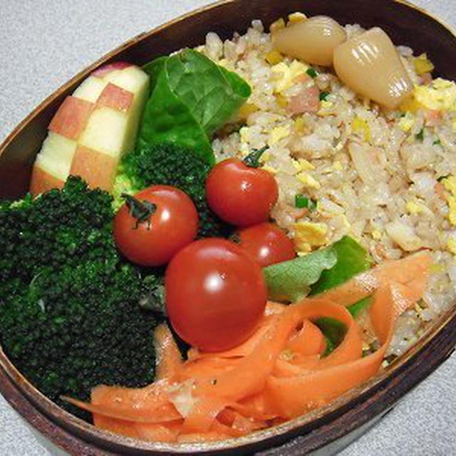 さけ炒飯弁当。休肝日のブロッコリーカレー