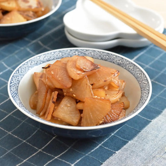 塩もみ大根のしょうゆ炒め。作り置きとその日の晩ごはん。