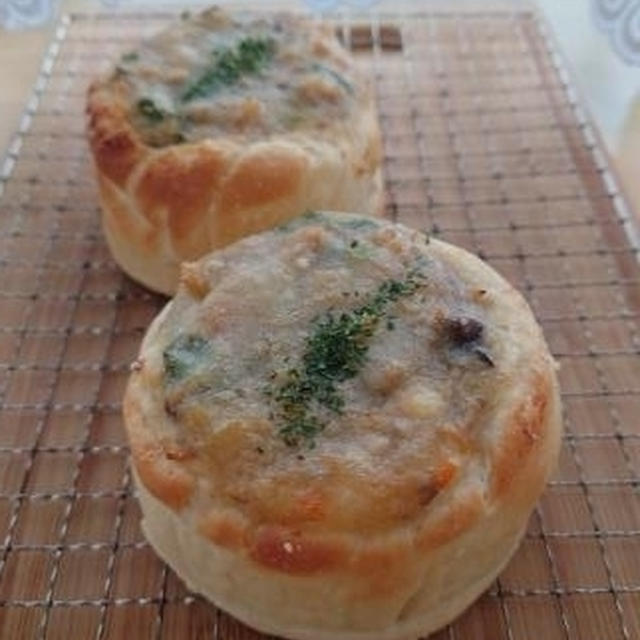 とろりんぱっで、シチューパン♪