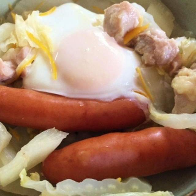 ちゃちゃっと鶏肉・ウインナと白菜の蒸し煮♪