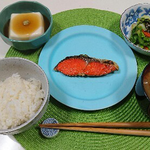塩鮭やら和食な晩ごはん☆2016/02/15の晩ごはん。