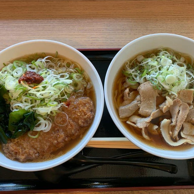 関越道　嵐山SA下りでたっぷりピリ辛ネギトンカツらーめんとスタミナ肉らーめん