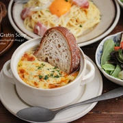 電子レンジで時短！！我が家のオニオングラタンスープ♪と今日の朝ごはん♡