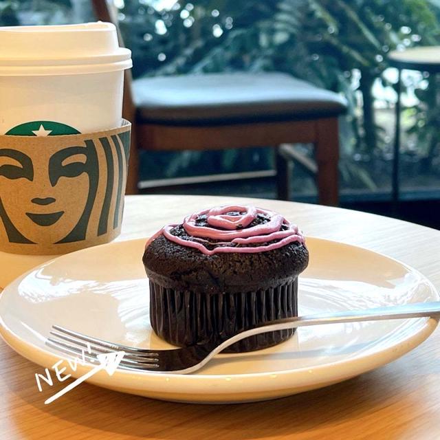 【スタバ】3年連続購入したお気に入り♡ と ハロウィンスイーツ