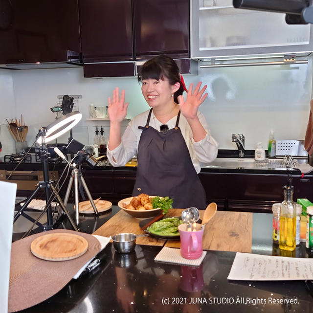 ライブ配信をご覧くださりありがとうございました。ECサイトは5月1日オープンです！