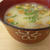 なめこと豆腐の味噌汁と花壇に映える黄色いお花「エミフル」