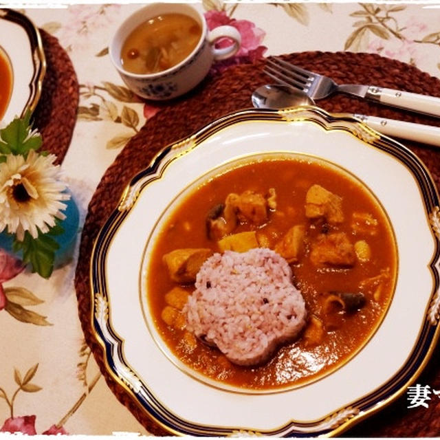 鶏胸肉とお豆のカレー♪