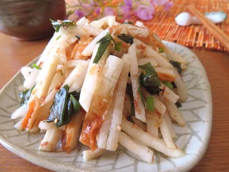 おかかでうま味アップ♪　大根とちくわとワカメのサラダ