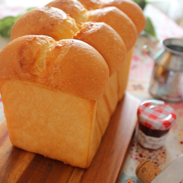 リッチ山型食パン 生クリーム入りホテルブレッド By きーちゃんさん レシピブログ 料理ブログのレシピ満載