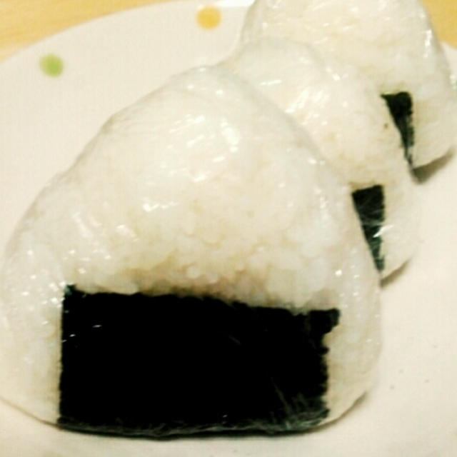 夜中におにぎり作り…