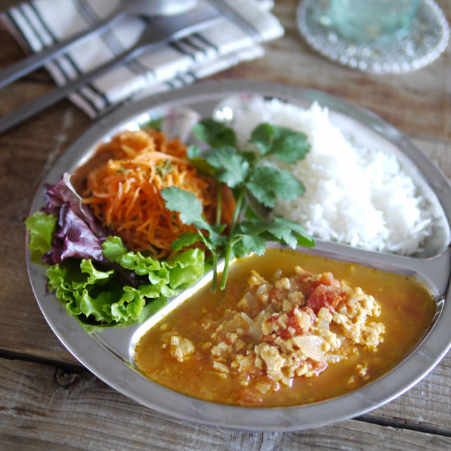 お家でインドカレー屋さん｜簡単！｜美味｜水を使わずつくる｜スパイスカレー｜【コク旨！鶏肉とトマトのキーマカレー】