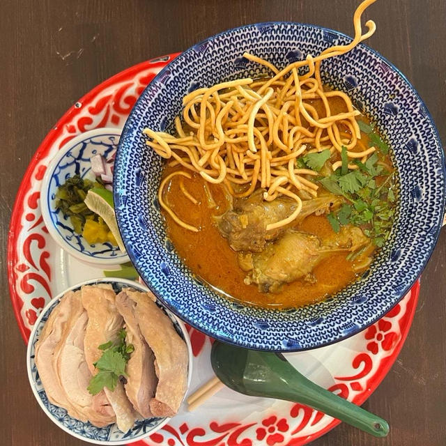 最強カオソーイとカオマンガイ　麺屋百福　大阪　九条　Asian kitchen cafe 百福　