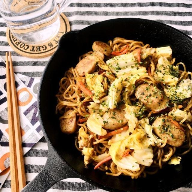 ３個パックの焼きそば麺と残り物で、焼きそば