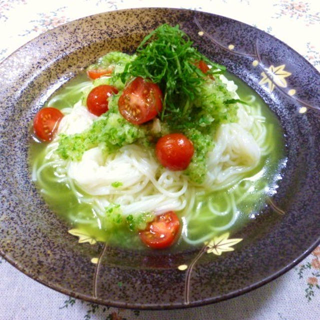 きゅうりと、お素麺、ありますよね？