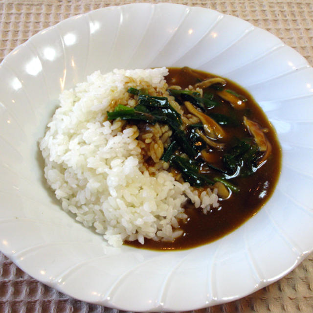 ■きのことにらのカレー