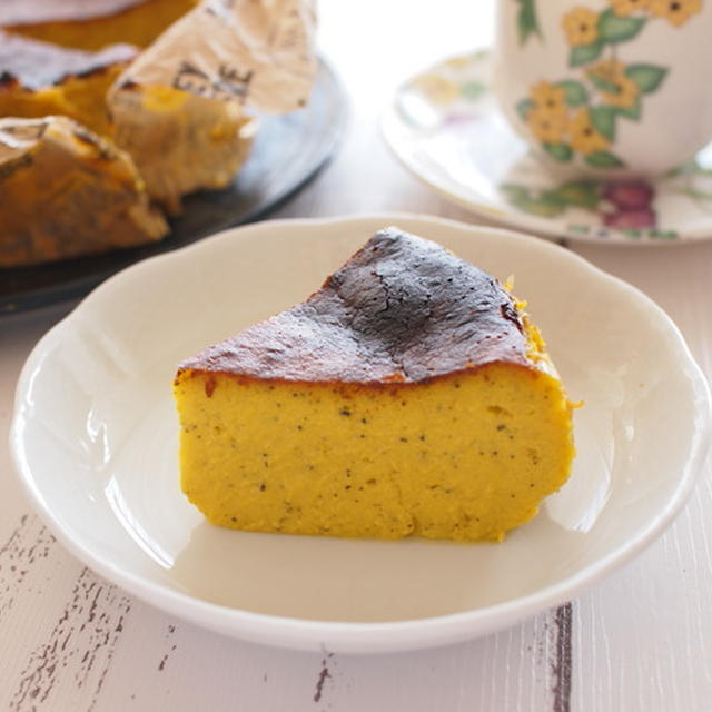 ミキサー使用で簡単♪ かぼちゃのバスクチーズケーキ。