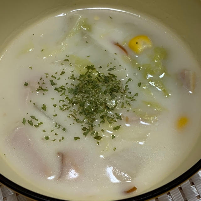 【レシピ】ハムたっぷり♪白菜のクリーム煮