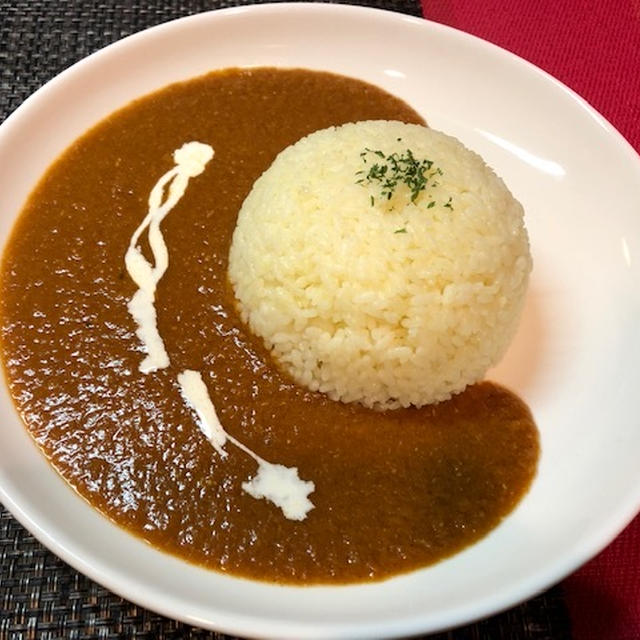 バターチキンカレー♡マカロニ海老グラタン♡サラダ