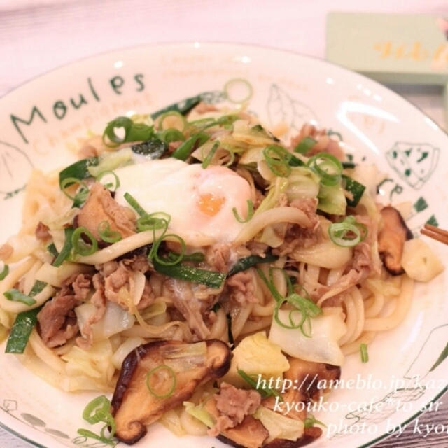 昼カフェ☆あまぁーい すき焼き風焼きうどん（レシピ）