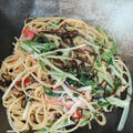 [昼ごはん][一皿でお腹いっぱい]カニカマと水菜の塩昆布パスタ
