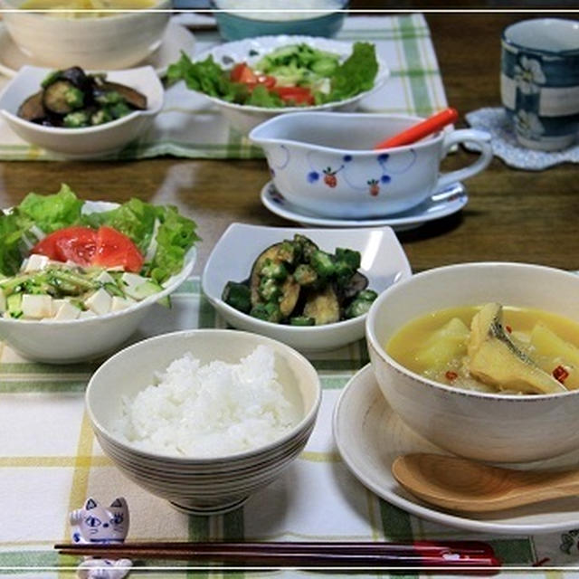 ・たらとじゃがいものカレー風味＆豆腐サラダはアンチョビのドレシングで（＾ ＾）♪