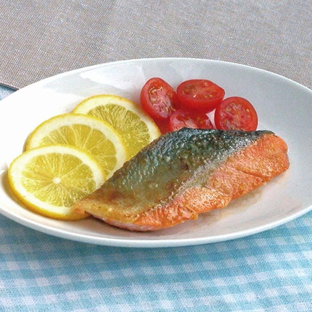 抗酸化物質たっぷり♪　鮭のソテーレモンバターソース