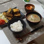茄子とランチョンミートのサンドフライ、大根のキムチ、お味噌汁（Deep Fried Eggplant with Luncheon Meat, Japanese Radish Kimchi, and Miso Soup）