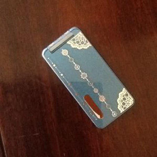 思いがけなく携帯電話を換える