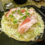 アメリカでも　友達が集まればお好み焼き！　広島のお好み焼きじゃけん