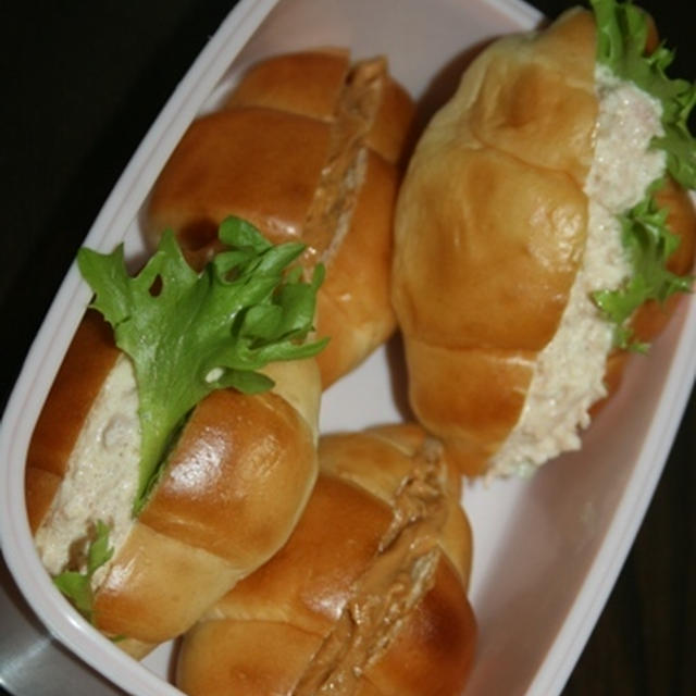 1月23日　　ツナマヨ＆ピーナッツバタークロワッサンド＆スープランチ