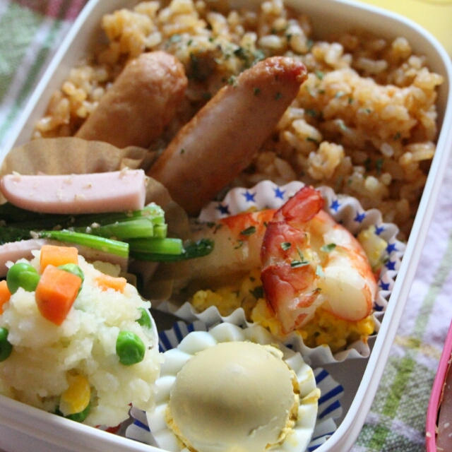クリスマスイブの３姉妹弁当＊無事にサンタ業務終了しました
