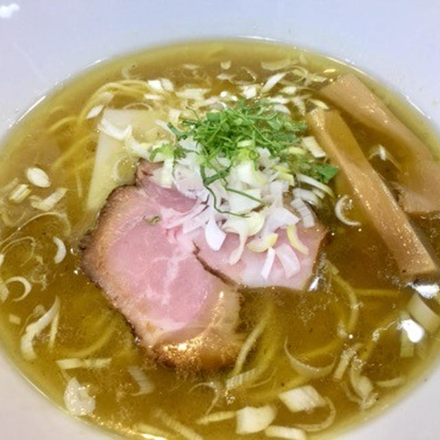 【目黒】ONLY ONE NOODLE 壱富士　塩ラーメン専門店　選べる香味オイルの昆布が絶品